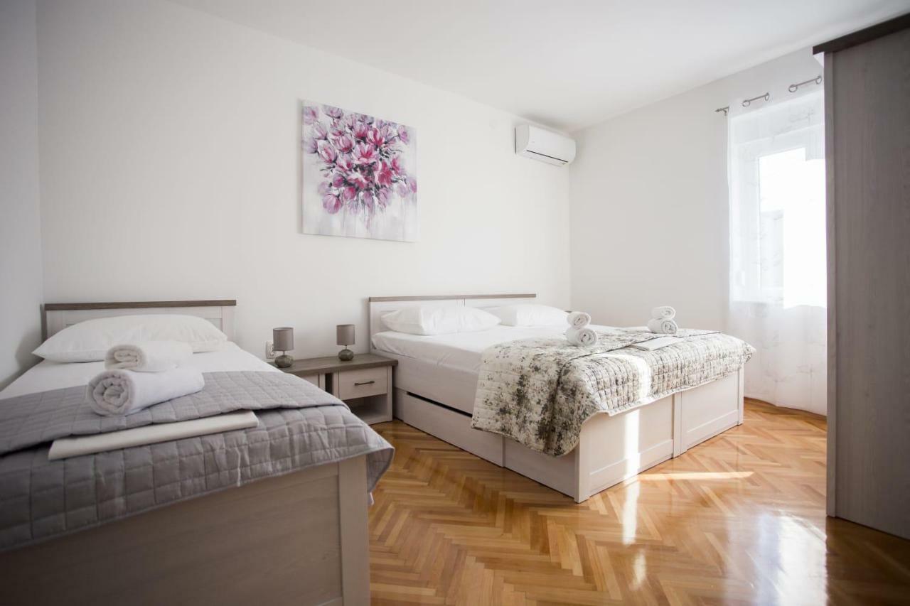 Apartman Leona คาชเตลา ภายนอก รูปภาพ